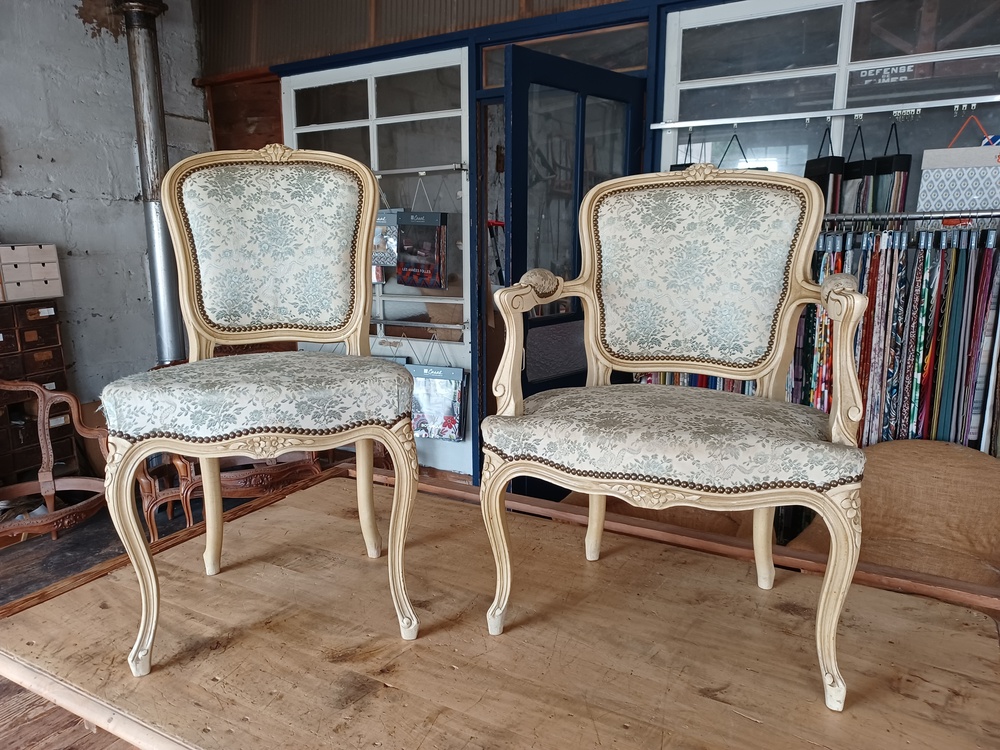 Tapissier Décorateur à Talence – Avant restauration et confection sur mesure