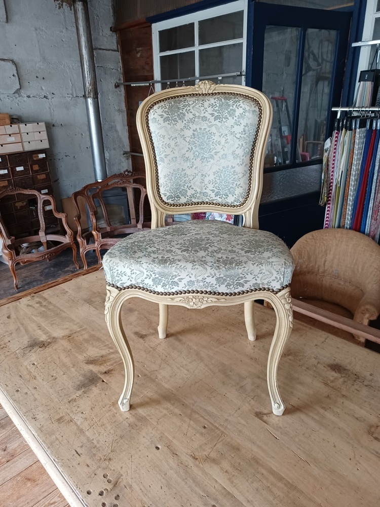 Tapissier Décorateur à Talence – Avant restauration et confection sur mesure